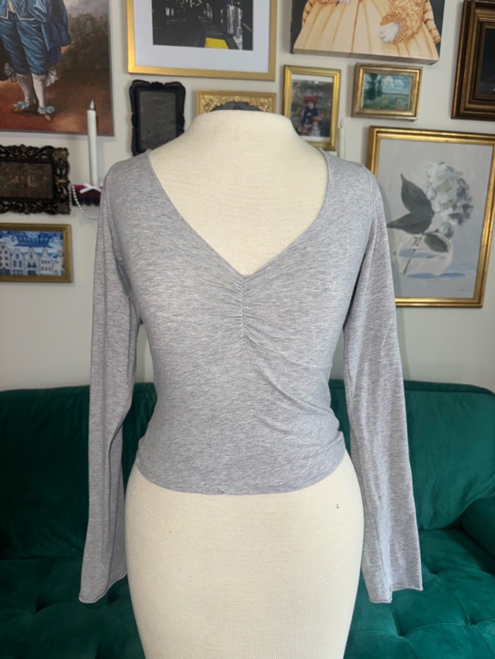 SOLD - Brandy Melville Light Grey V-Neck Ruched Long Sleeve Top